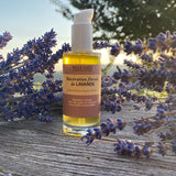 Huile polyvalente pour le soin du corps. La lavande est reconnue pour ses propriétés apaisantes et régénératrices cutanées. Idéale pour apaiser la peau après une exposition au soleil ou en soin après-rasage et épilation pour soulager les irritations cutanées et sécheresses. belle luce cosmétiques . switzerland