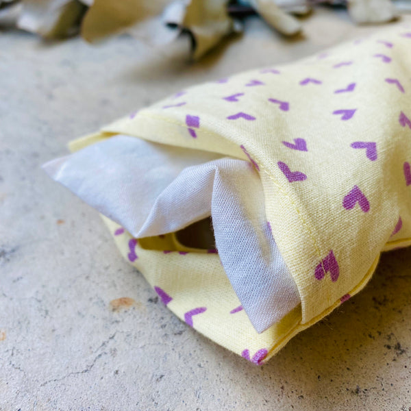 Entspannendes Kissen mit Lavendel-/Leinenblumen – Love-Stoff – 100 % Öko-Tex-zertifizierte Baumwolle